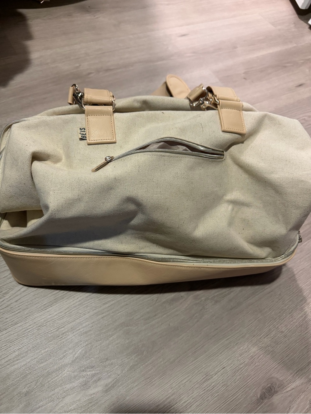 BEIS Cream and Tan Travel Duffle Bag